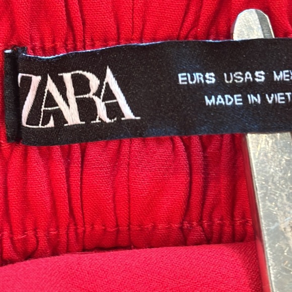 Zara Red Straight Leg Gold Button Detail High Waisted Pants Size Small - Picture 13 of 16